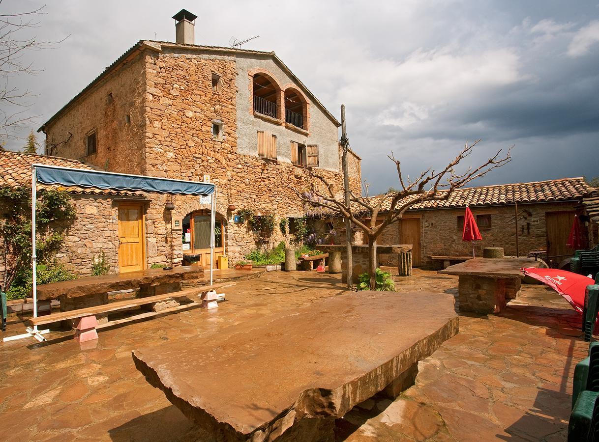 Masia Massanes Guest House Tiurana Bagian luar foto